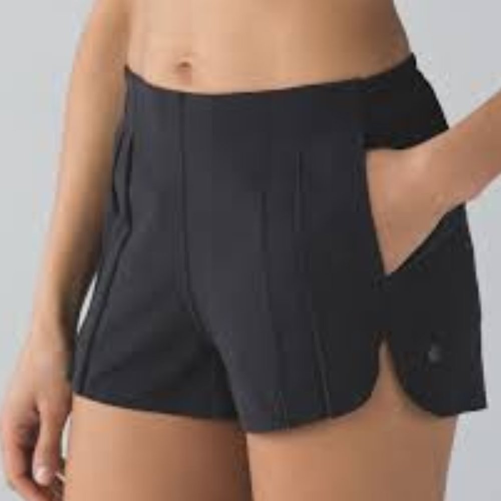 lululemon endeavour running shorts